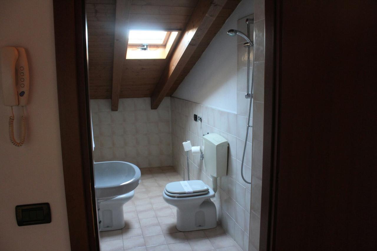 شقة Casa Regina ديسينسانو ديل غاردا المظهر الخارجي الصورة