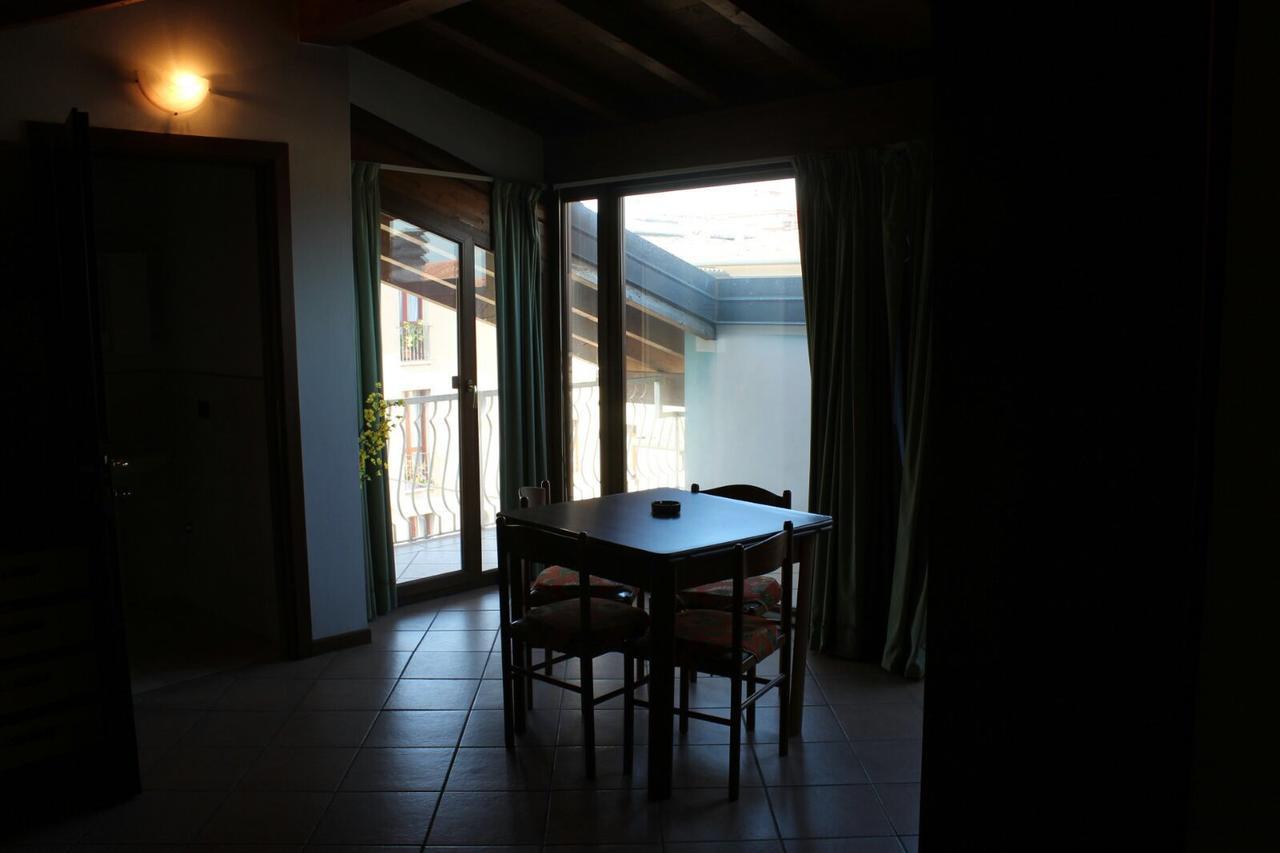 شقة Casa Regina ديسينسانو ديل غاردا المظهر الخارجي الصورة