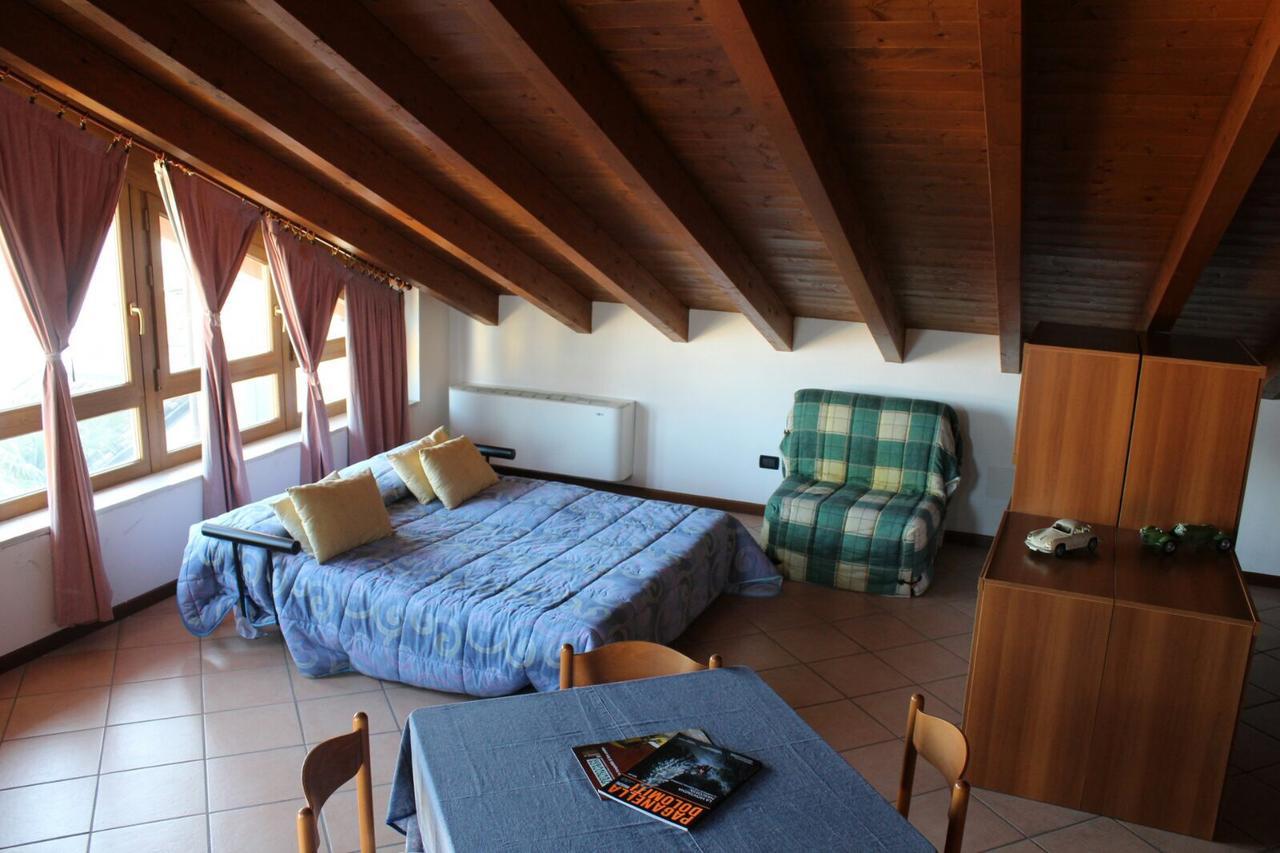 شقة Casa Regina ديسينسانو ديل غاردا المظهر الخارجي الصورة