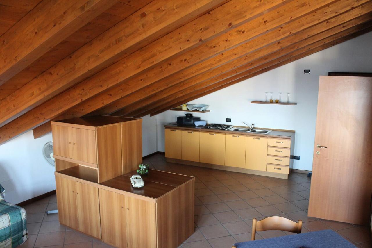 شقة Casa Regina ديسينسانو ديل غاردا المظهر الخارجي الصورة