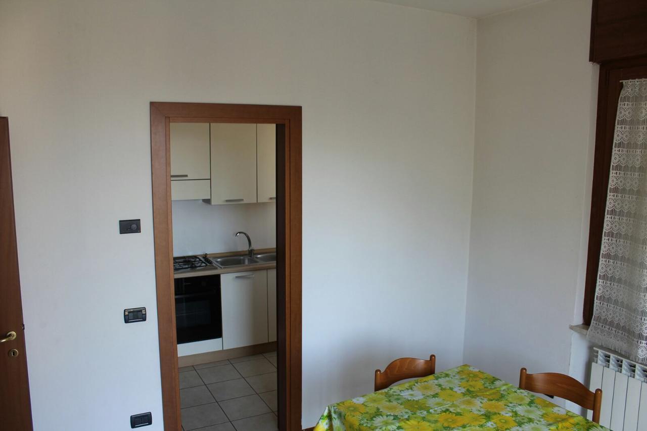 شقة Casa Regina ديسينسانو ديل غاردا المظهر الخارجي الصورة